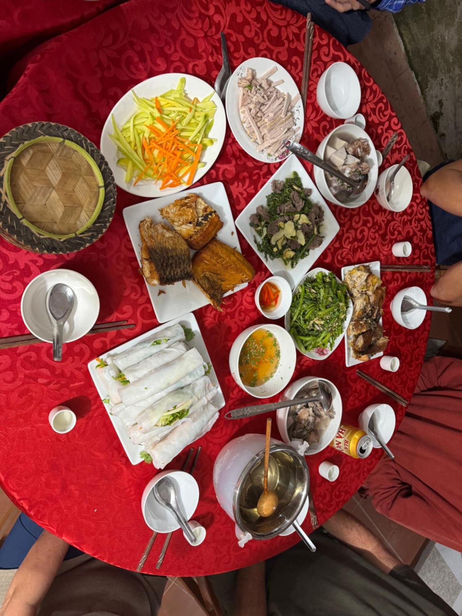 Minh Ngoc Homestay Dien Bien Phu Ban Him Lom ภายนอก รูปภาพ